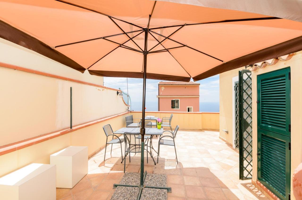 Sunset Holiday Home Taormina Bagian luar foto
